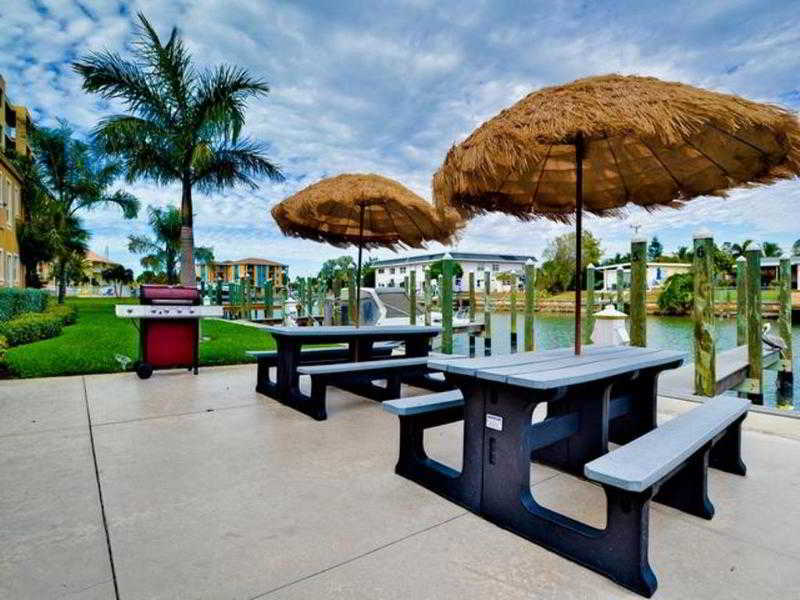 Bayside And Marina Hotel 2*